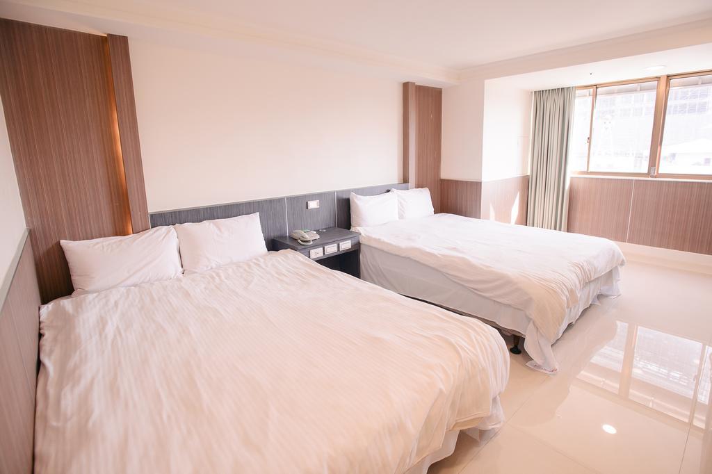 Kiwi-Taichung Station Branch 1 Otel Dış mekan fotoğraf