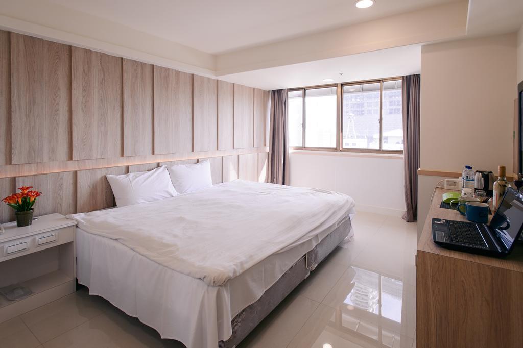 Kiwi-Taichung Station Branch 1 Otel Dış mekan fotoğraf